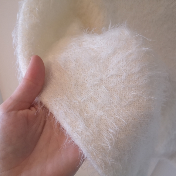 American Apparel Fuzzy Sweater - Picture 5 of 8